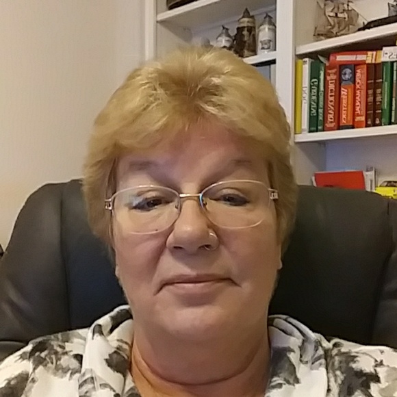 Meet your Posher, Ann - Picture 1 of 1